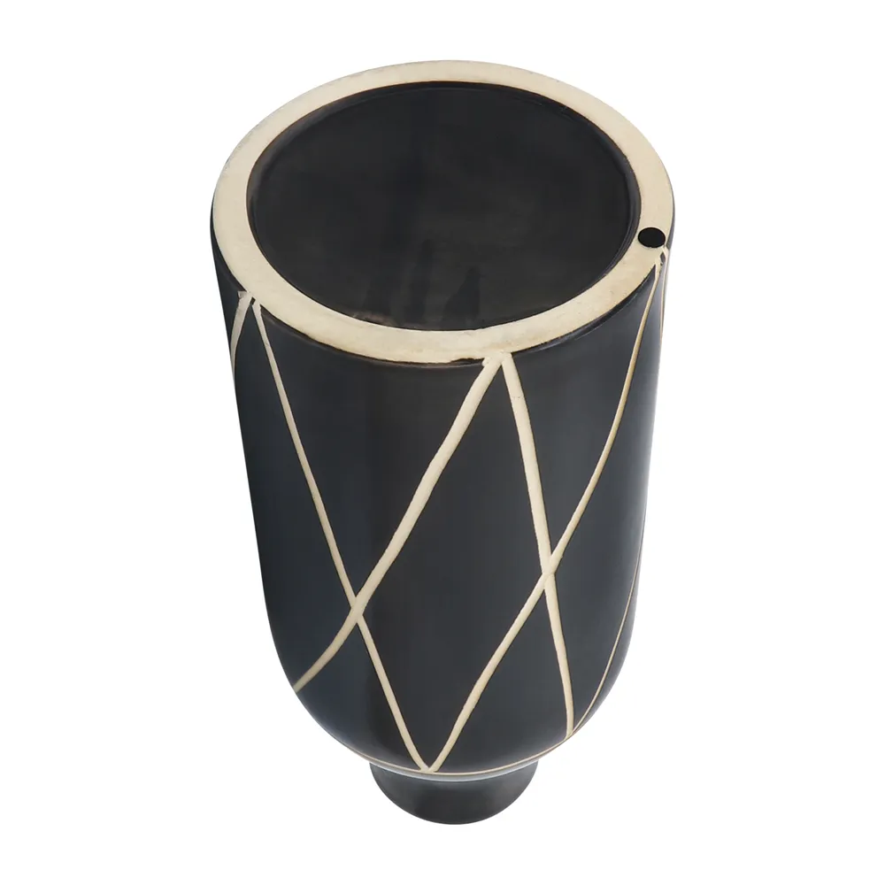 FENTONMOOR BLACK VASE 16 (IN)