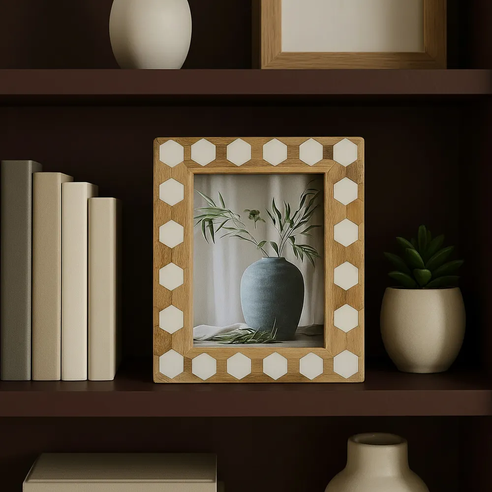 WALTONFORD WHITE FRAME 10 (IN)