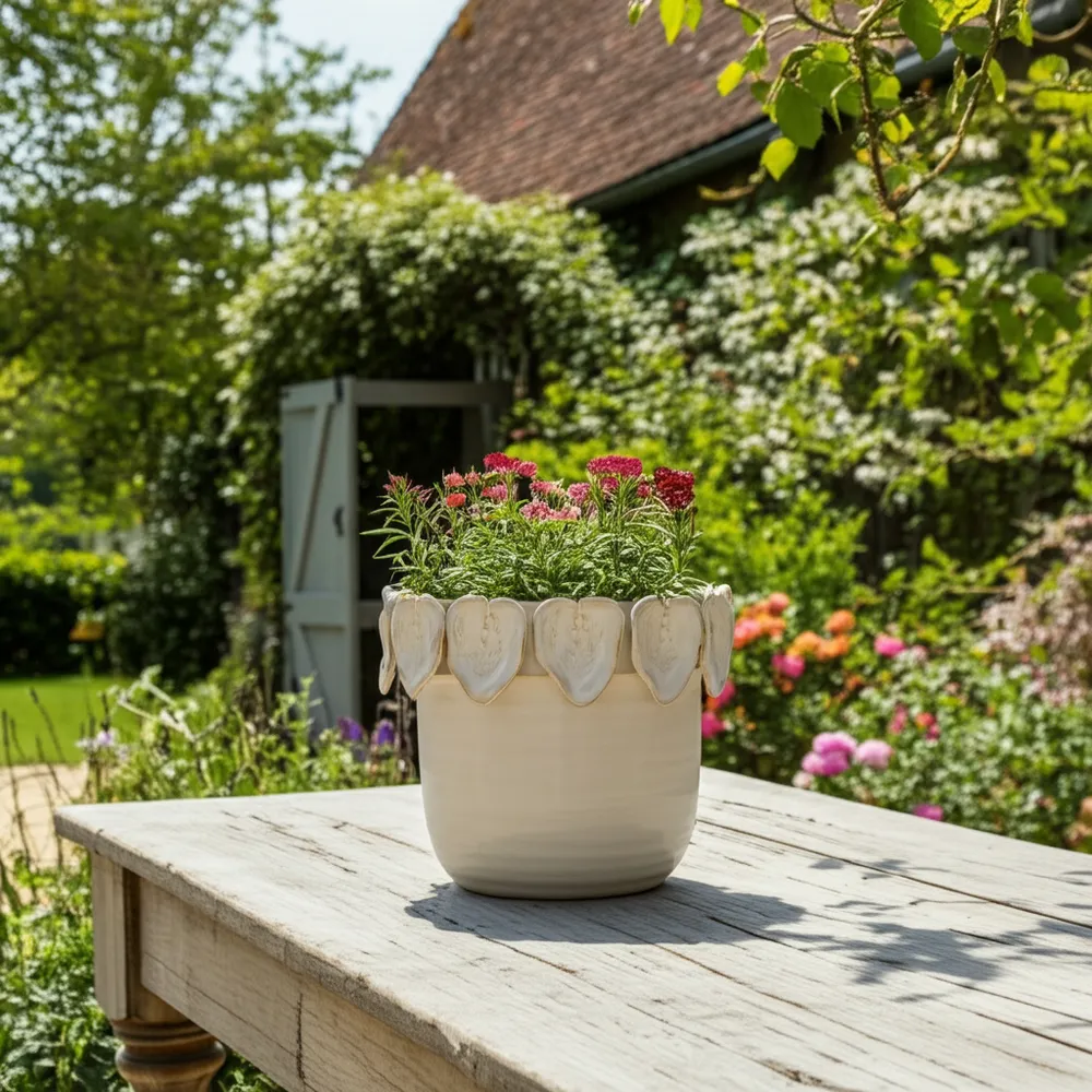 SLATERCLIFF IVORY PLANTER 6 (IN)