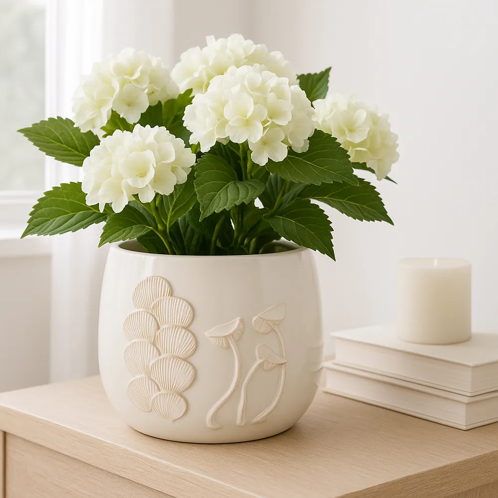 ELLERYSTONE IVORY PLANTER 7 (IN)