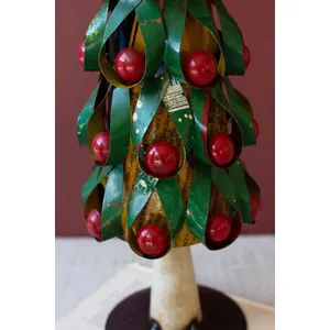 Set of 2 Recycled Metal Christmas Trees with Apples & Lemons 2