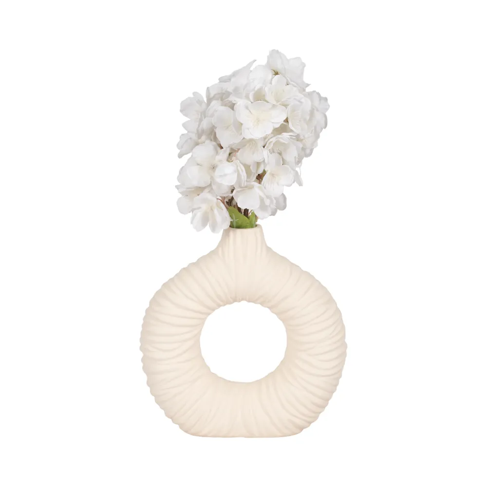 CANTONGATE IVORY VASE 9 (IN)