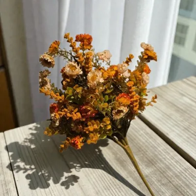 Marigold Meadow 18in Pick