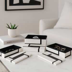 WALT SET OF 3 WHITE BOXES 4 (IN) 11