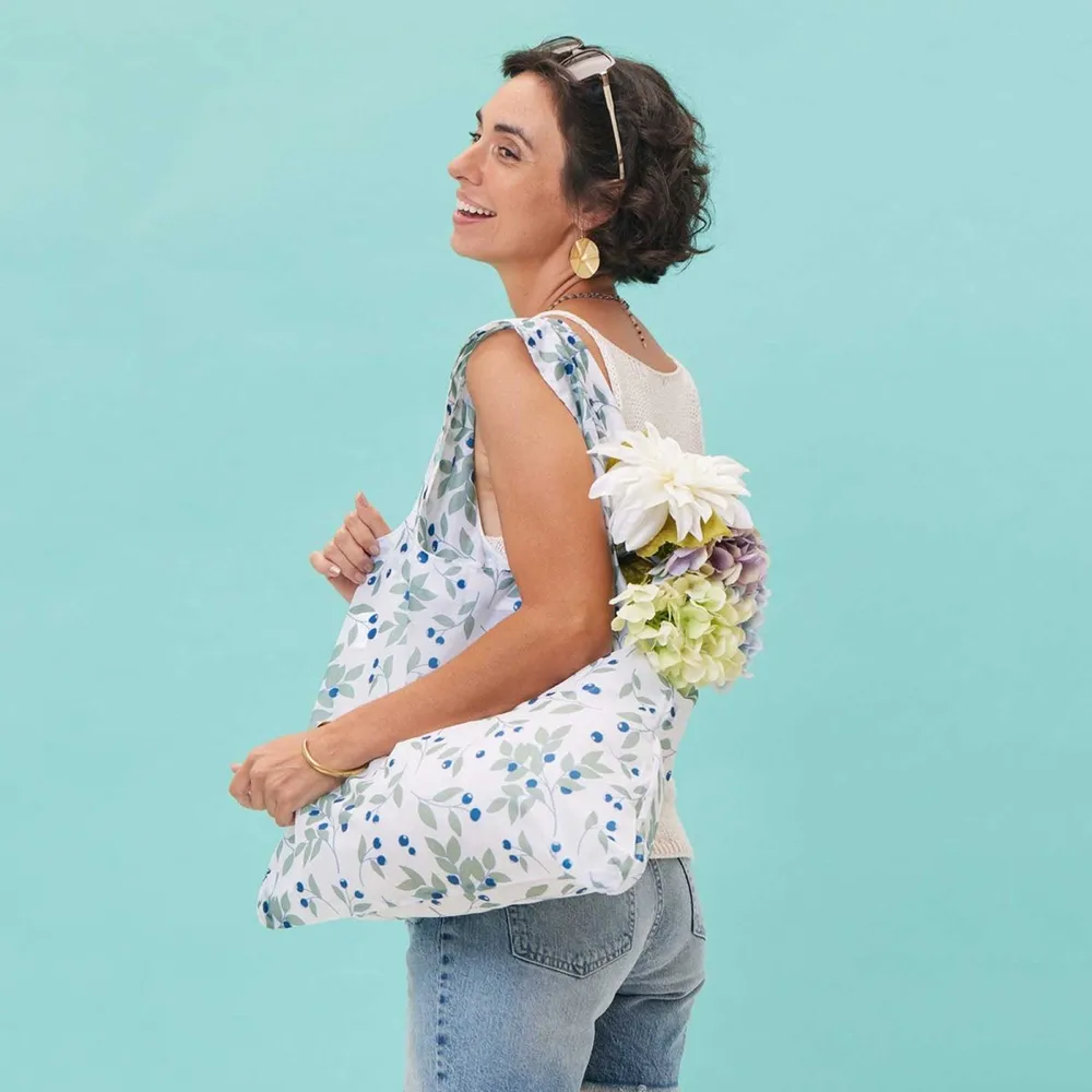 Blueberries blu Reusable Shopping Bag