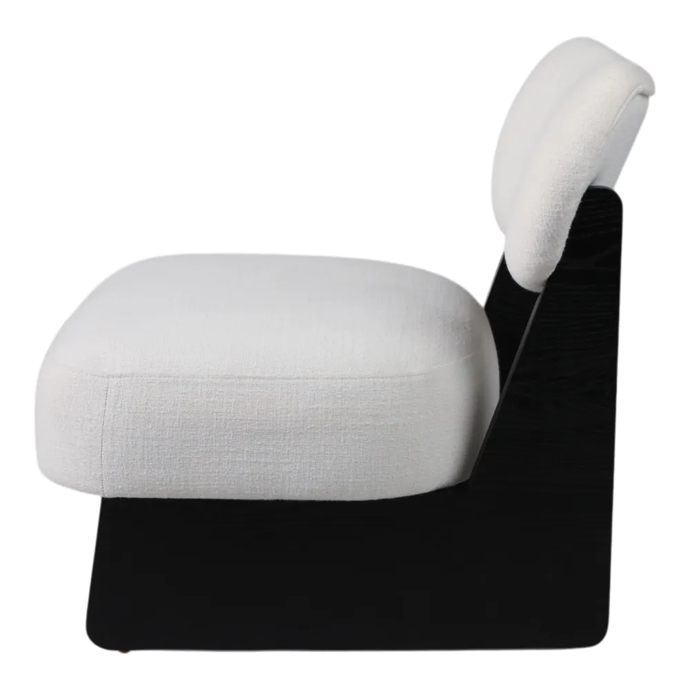 TANNERWAY WHITE CHAIR 29 (IN)