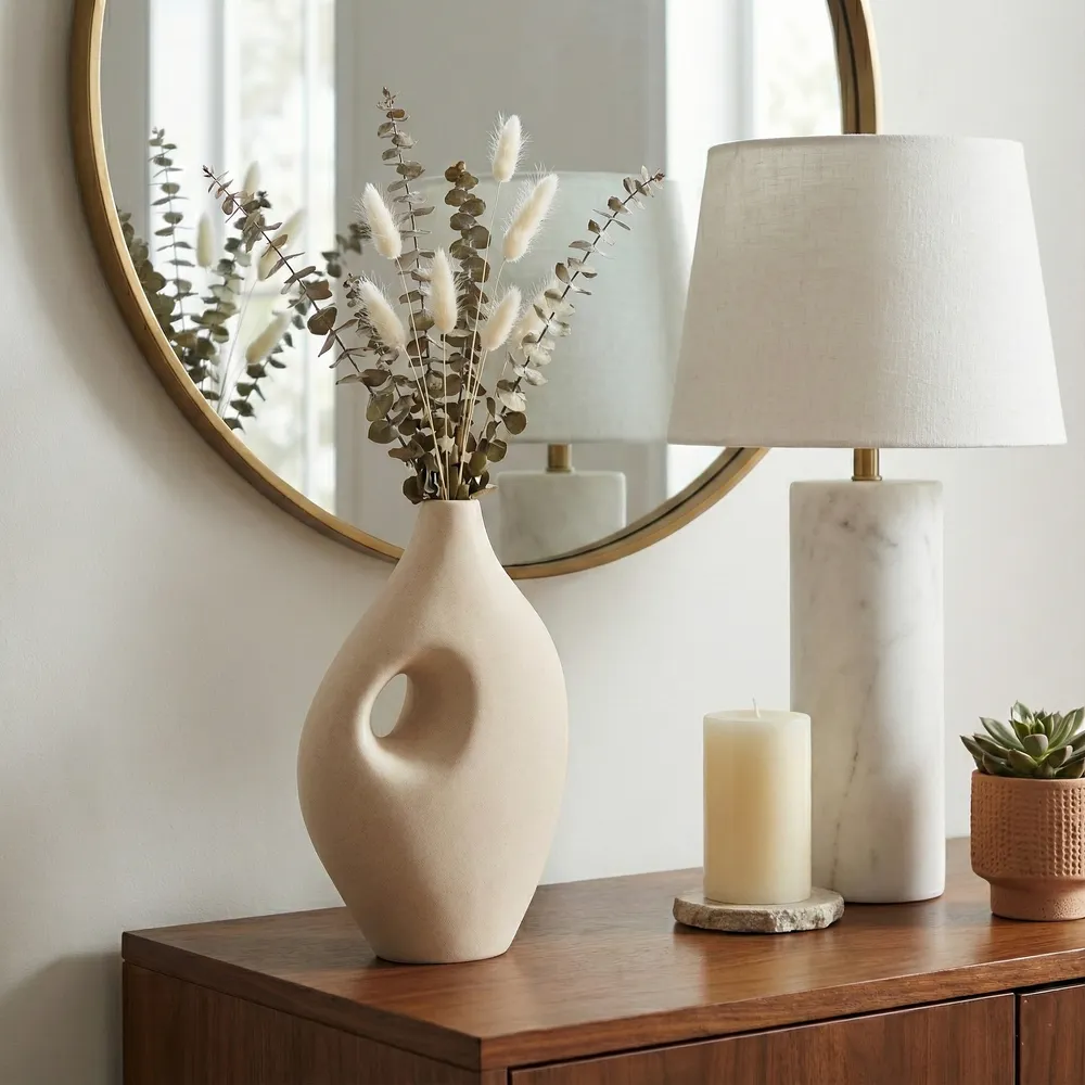 EWINGCLIFF IVORY VASE 12 (IN)
