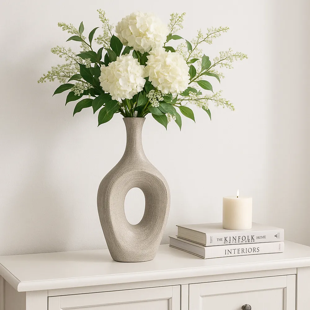 DUTTONRIDGE SILVER VASE 19 (IN)
