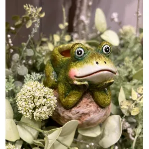 Frog Plant Stake 3.3x3.2x8.5in 2