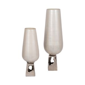GRANTHAMLEY WHITE GLASS VASE 19 (IN) 8