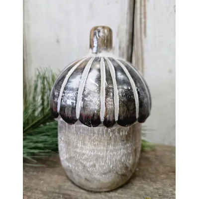 Timbered Treasure Acorn 3.5x6in