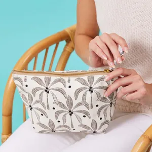 Palm Bunch Medium Essential Canvas Pouch 3