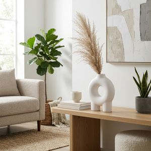 DOYLEBURN WHITE VASE 7 (IN) 11