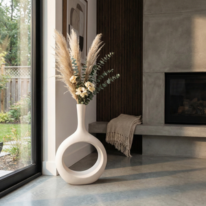 HALSEYOAK WHITE VASE 24 (IN) 2