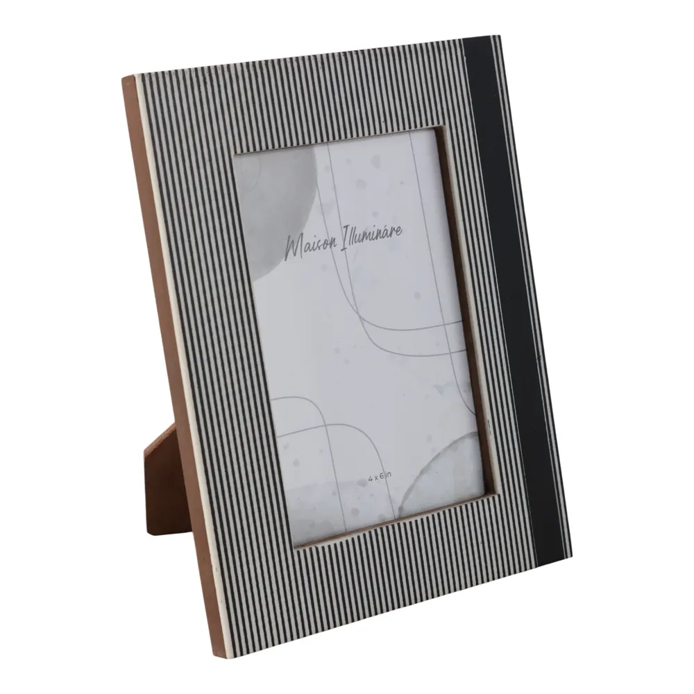 EVERTONLAND BLACK FRAME 8 (IN)