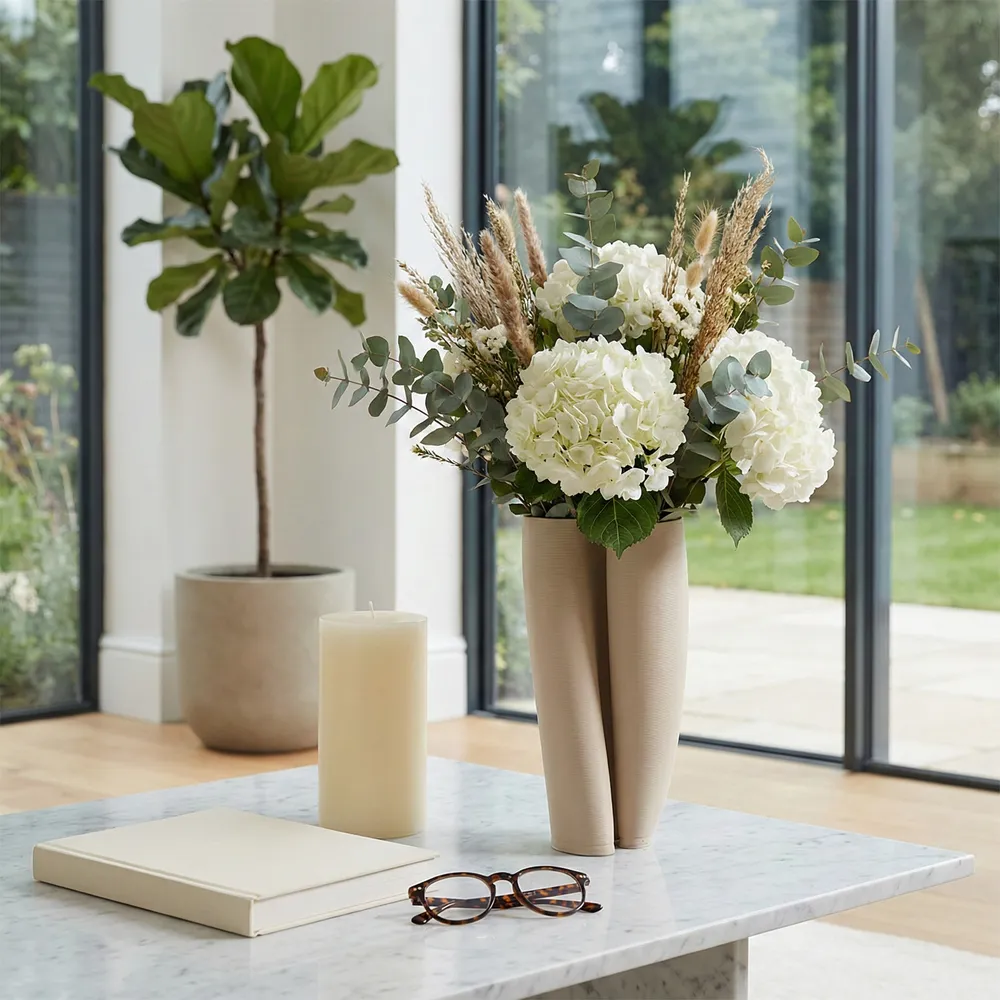 JADERIDGE IVORY VASE 11 (IN)