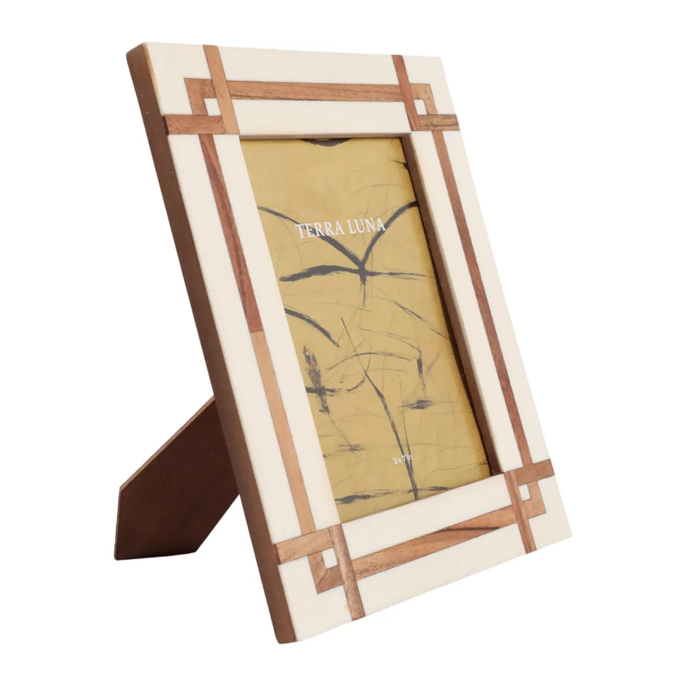 DALEMORE IVORY FRAME 10 (IN)