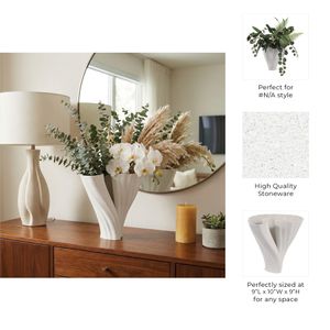 WRENMORE WHITE VASE 9 (IN) 11