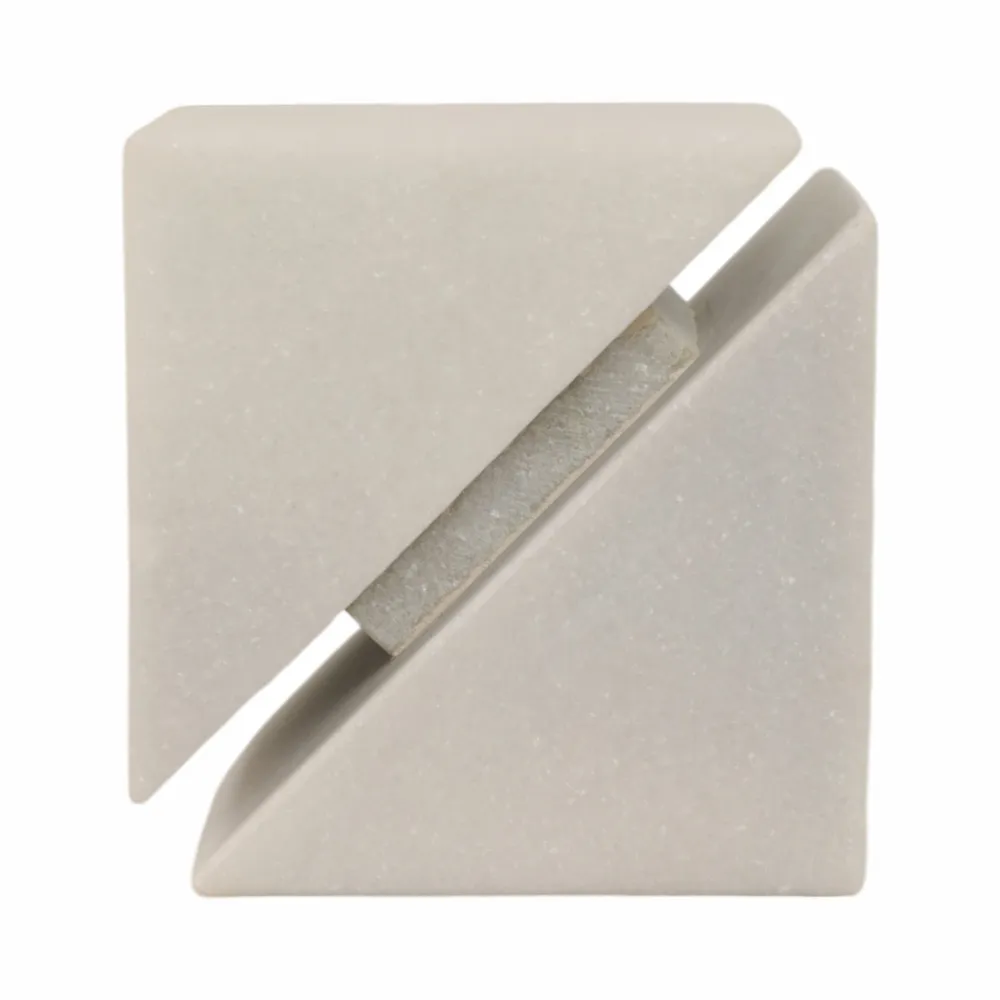 ELLERYCLIFF WHITE DECOR 4 (IN)