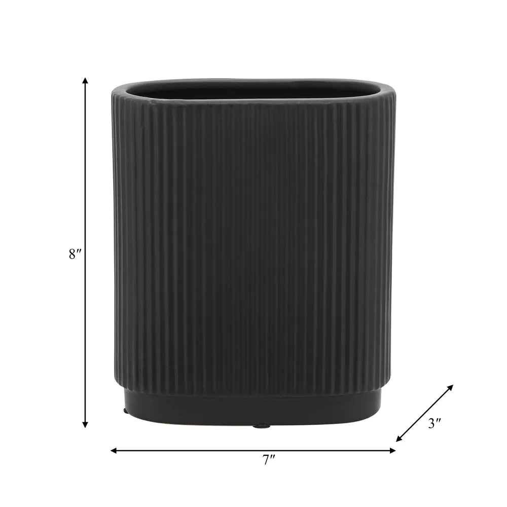 BAIRDMILL BLACK VASE 8 (IN)