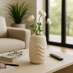 BRYNCROSS IVORY VASE 12 (IN) 9
