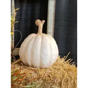 Resin Casper Pumpkin 12inx15in 1