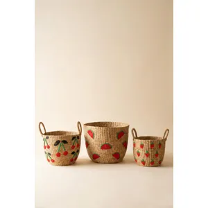 Set of 3 Seagrass Baskets with Embroidered Fruit 4
