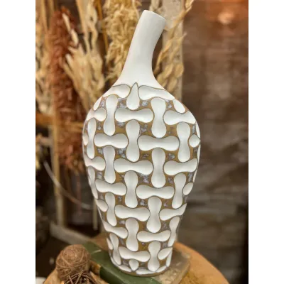 Puzzle Vase 18in