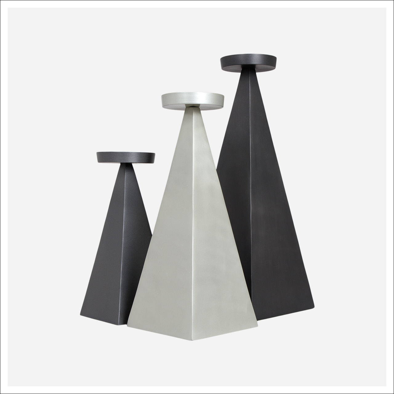 Osric Candleholders -Set 3 -SB