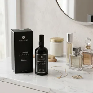 PAXTONVALE CASHMERE VANILLA & MUSK CANDLE 6 (IN) 9