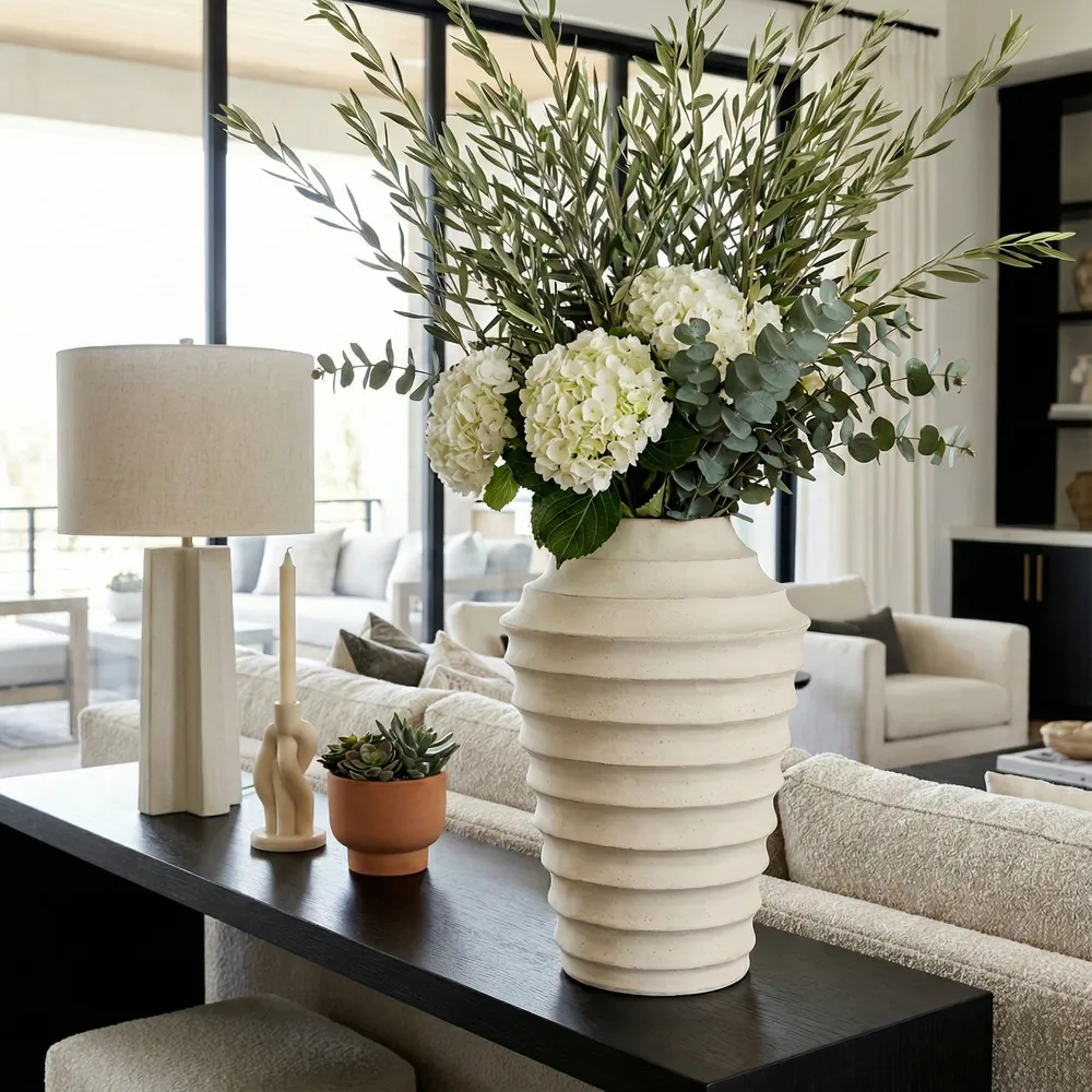 RIDERGATE IVORY VASE 18 (IN)