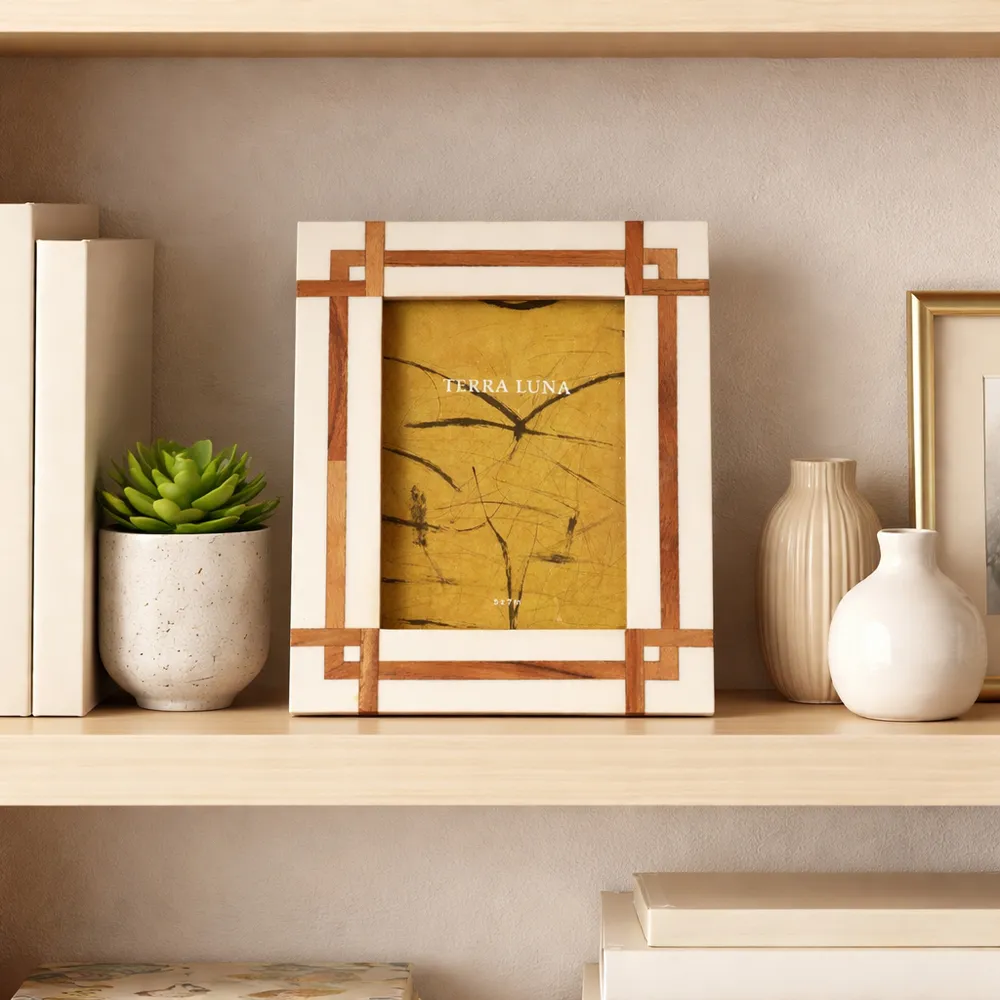 DALEMORE IVORY FRAME 10 (IN)