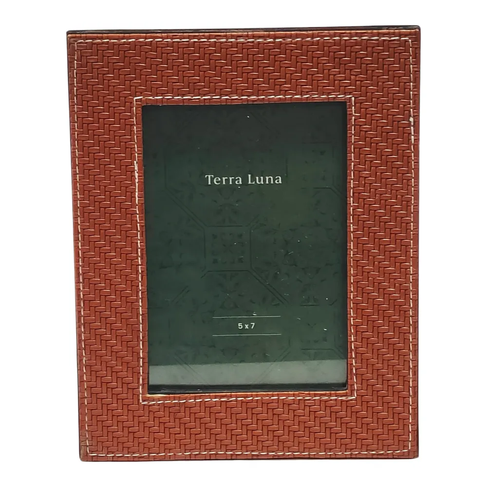 GILBERTWELL BROWN FRAME 9 (IN)