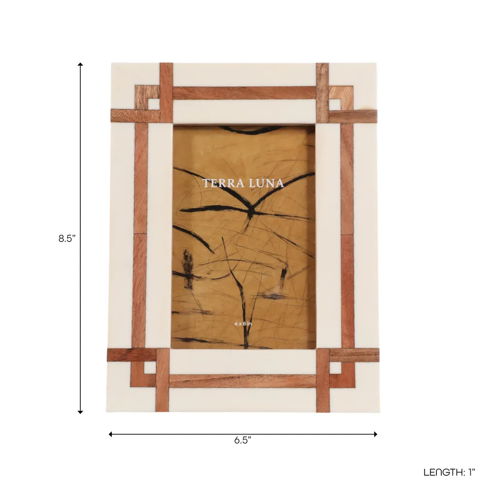 DALEMORE IVORY FRAME 9 (IN)