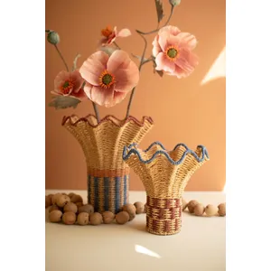 Set of 2 Twisted Paper Vases with Ruffled Rims 6