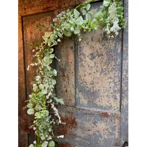 Soft Whisper 4ft Garland 1