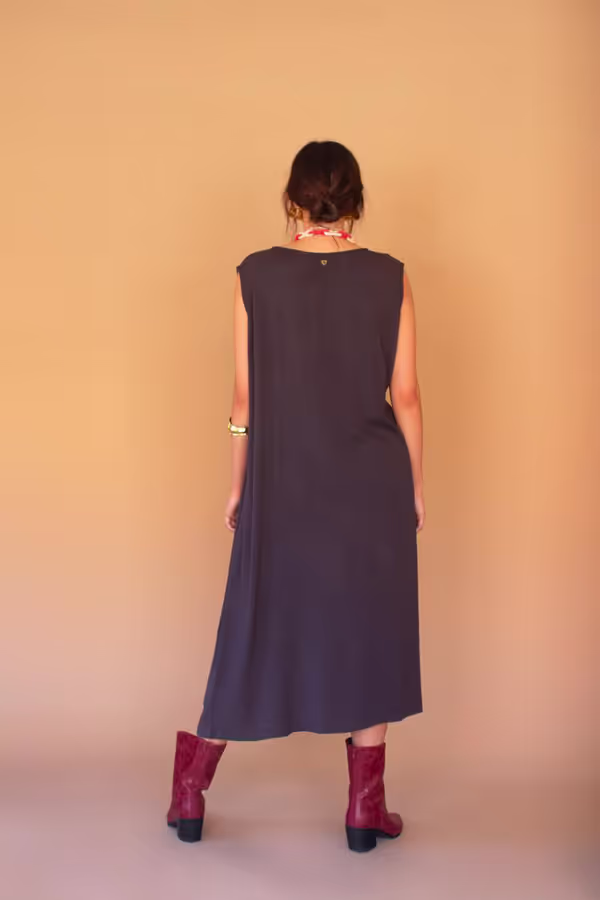 Sleeveless Split-Front Tunic / Midnight