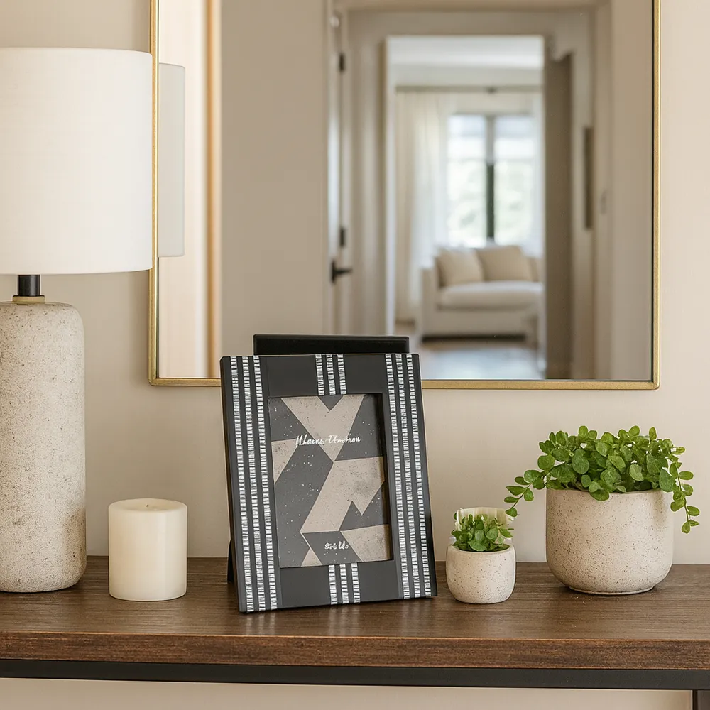 PAXTONBURN BLACK FRAME 1 (IN)