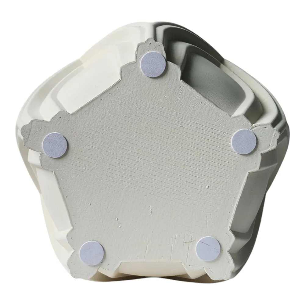SYLVANBEACH IVORY VASE 17 (IN)