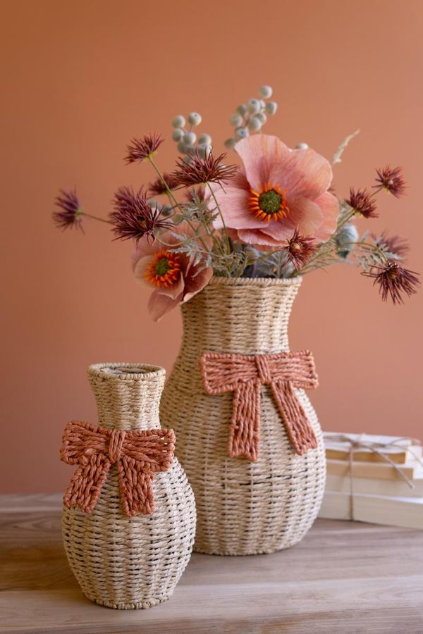 Set of 2 Twisted Paper Vases with Bows