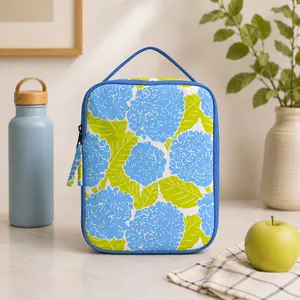 Blue Hydrangea Lunch Tote 3