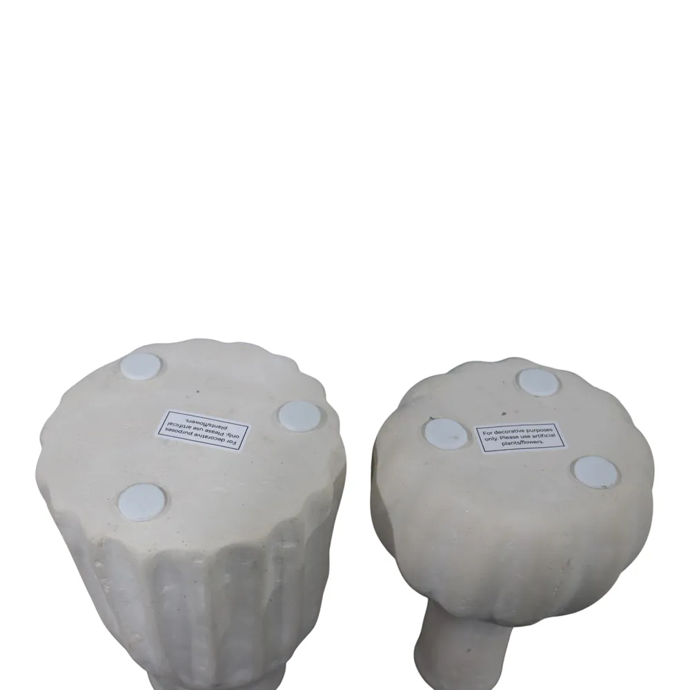 DOVERMORE SET OF 2 IVORY VASES 7 (IN)