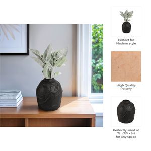 AXELLEY BLACK VASE 9 (IN) 10