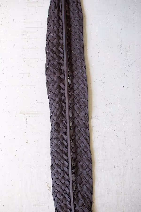Black Woven Kejur Leaf