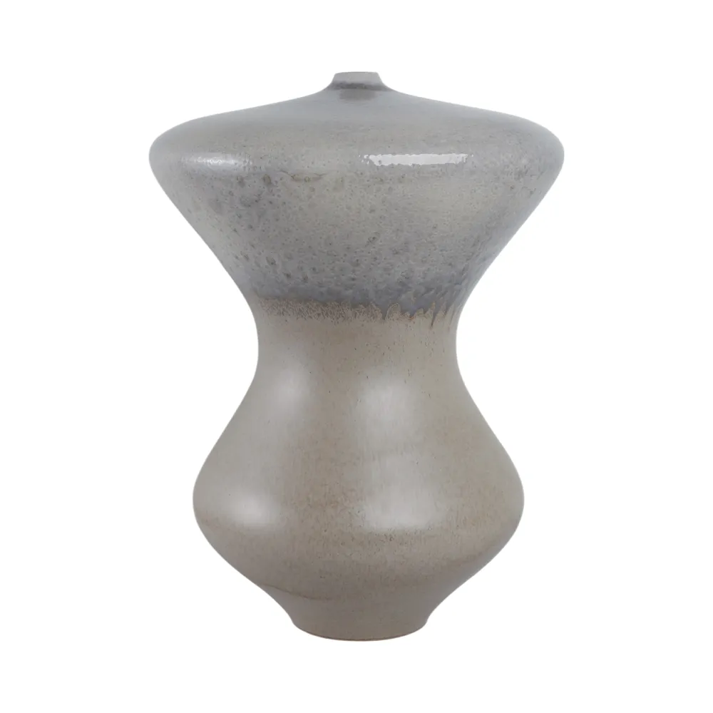 HELENALAKE IVORY VASE 23 (IN)