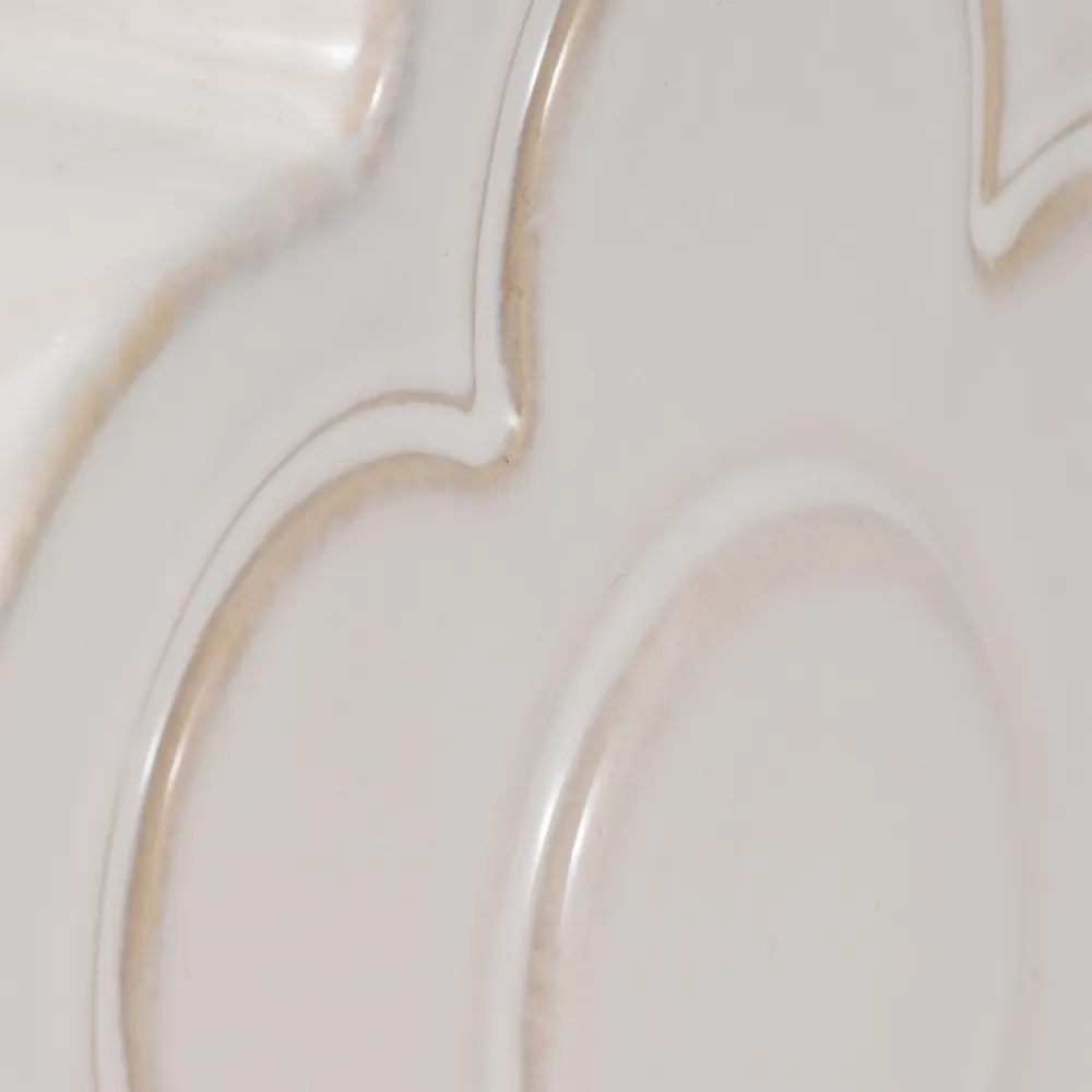 LUCASCREST IVORY VASE 7 (IN)