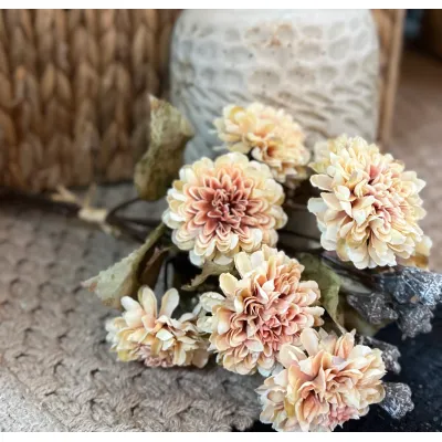 Cream Rose Button Mum