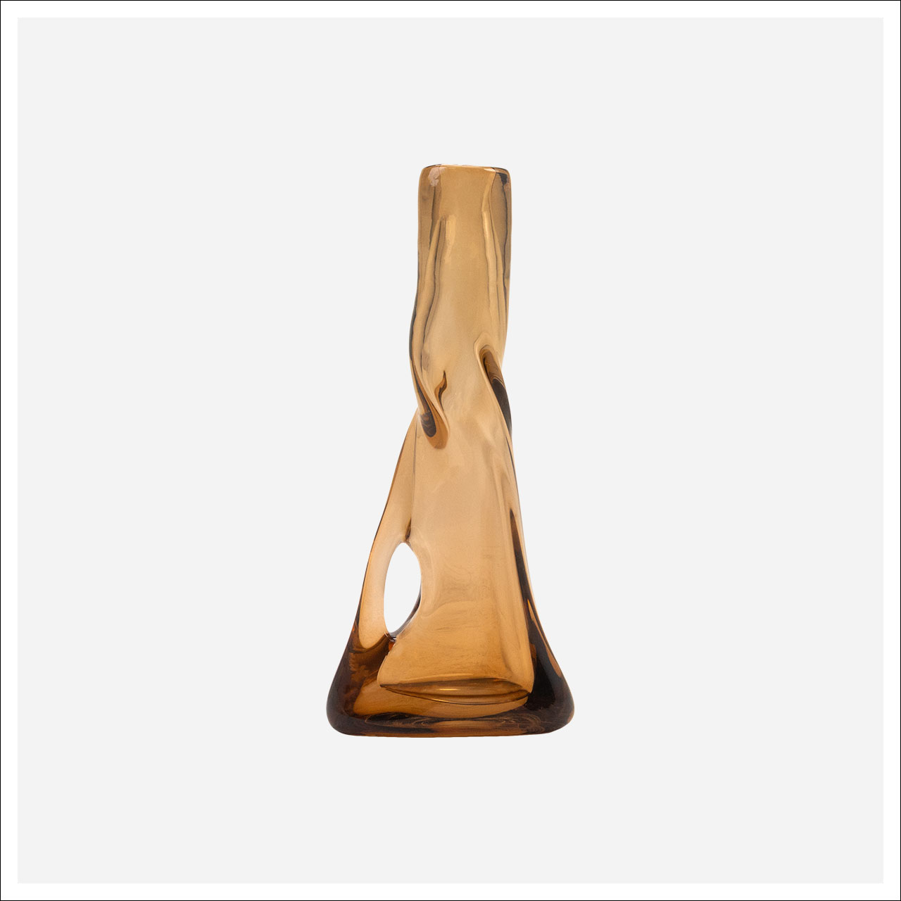 Tavian Vase