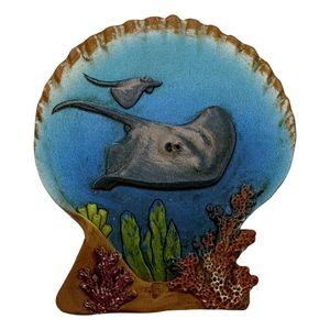 2-3/4" SHELL WITH STINGRAY MAGNET 1