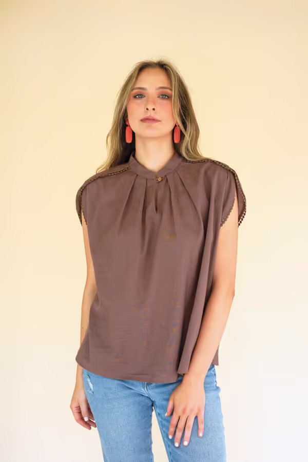 High-Neck Shortsleeve Blouse with Flat Pom-Pom Lace Detail / Mulberry